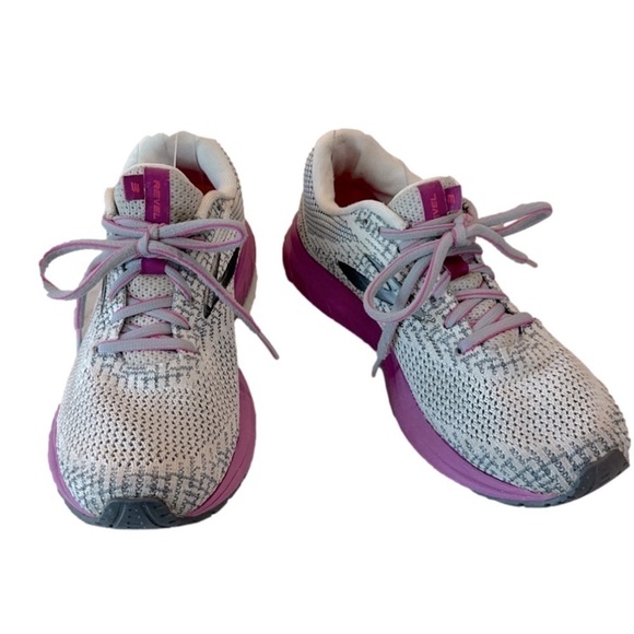 Brooks Revel 3 White Gray Purple Running Shoes Sneakers Women's Size 7.5 - Picture 2 of 8